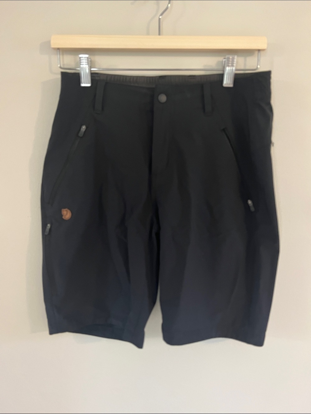 Fjallraven Women’s Black Outdoor Shorts - Picture 3 of 5